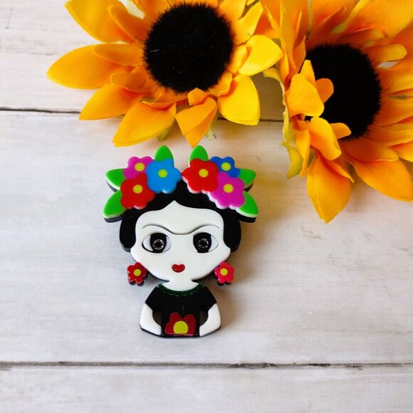 New Frida Kahlo 3-D Acrylic Pin/Brooch Artsy, Eclectic, Funky, Fun, Collectable - Picture 2 of 6